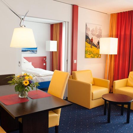 Stay2Munich Hotel & Serviced Apartments Brunnthal Exterior photo