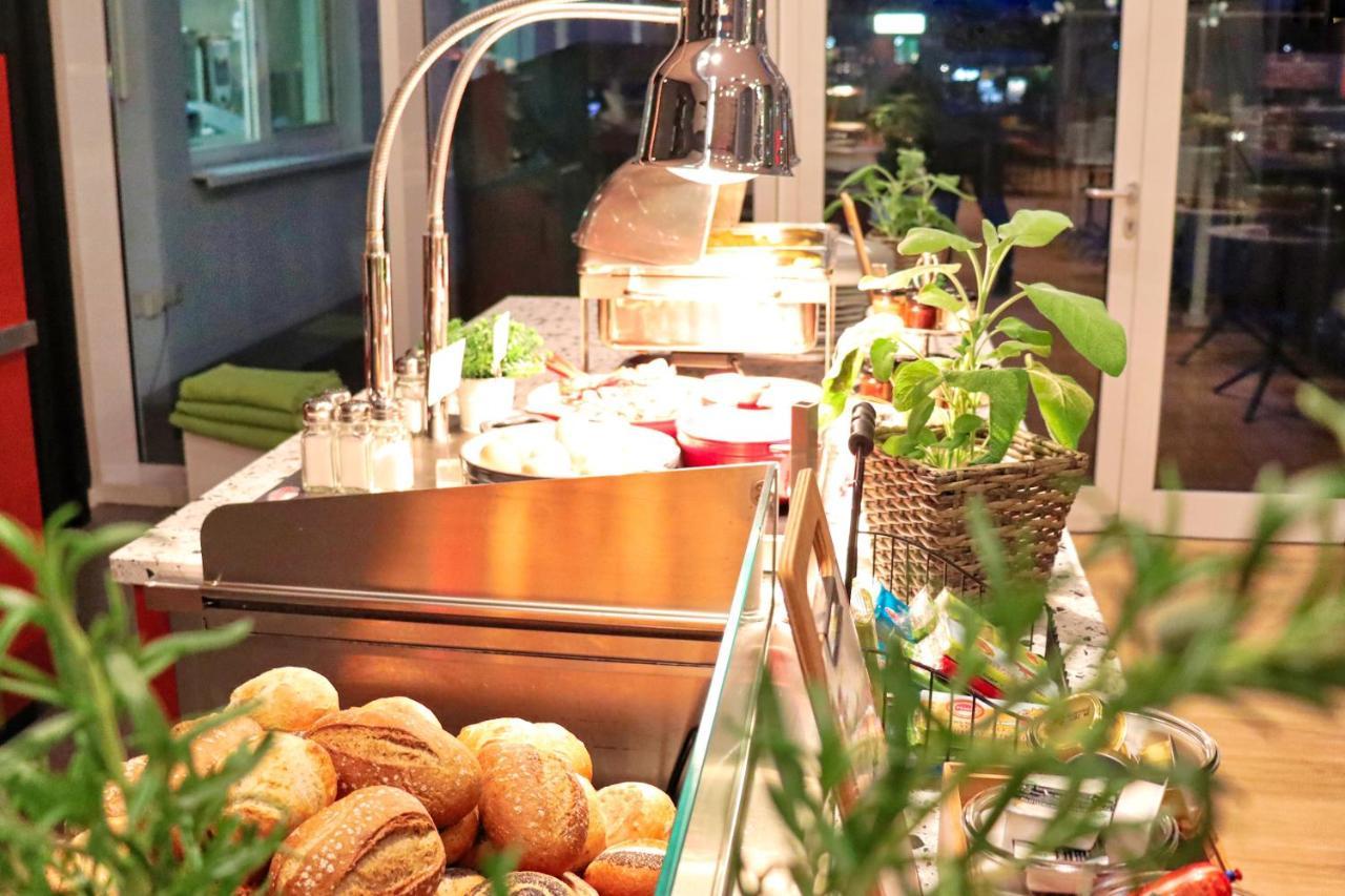 Stay2Munich Hotel & Serviced Apartments Brunnthal Exterior photo